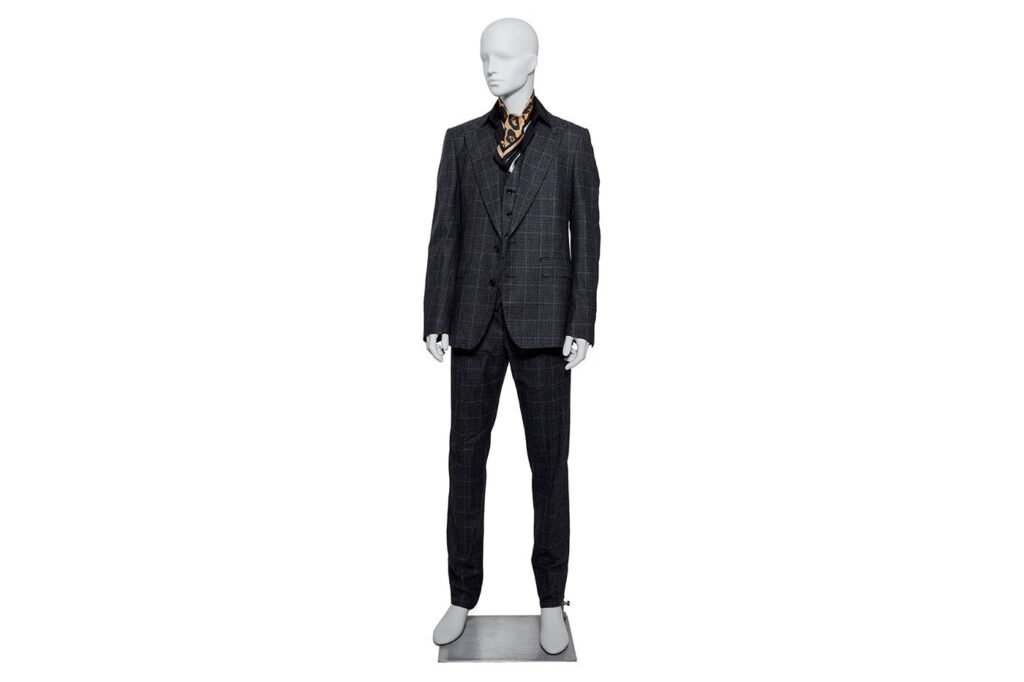 Charcoal-checked-three-piece-suit-with-a-printed-scarf-from-The-Devil-Wears-Prada-2